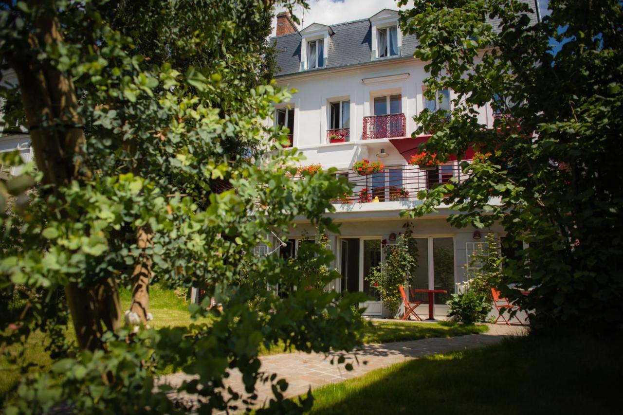 Le Jardin Des Toiles Hotel Triel-sur-Seine Eksteriør billede